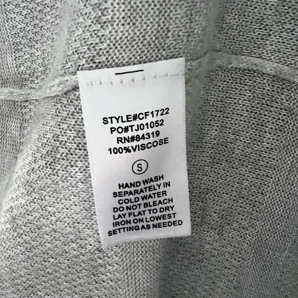 Cyrus gray long vest size S - Picture 7 of 7